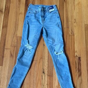 Old Navy Light Blue Ripped Skinny Jeans